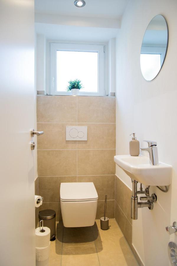 Ferienwohnung Am Kahlenberg - ริงส์ไฮม์ ภายนอก รูปภาพ